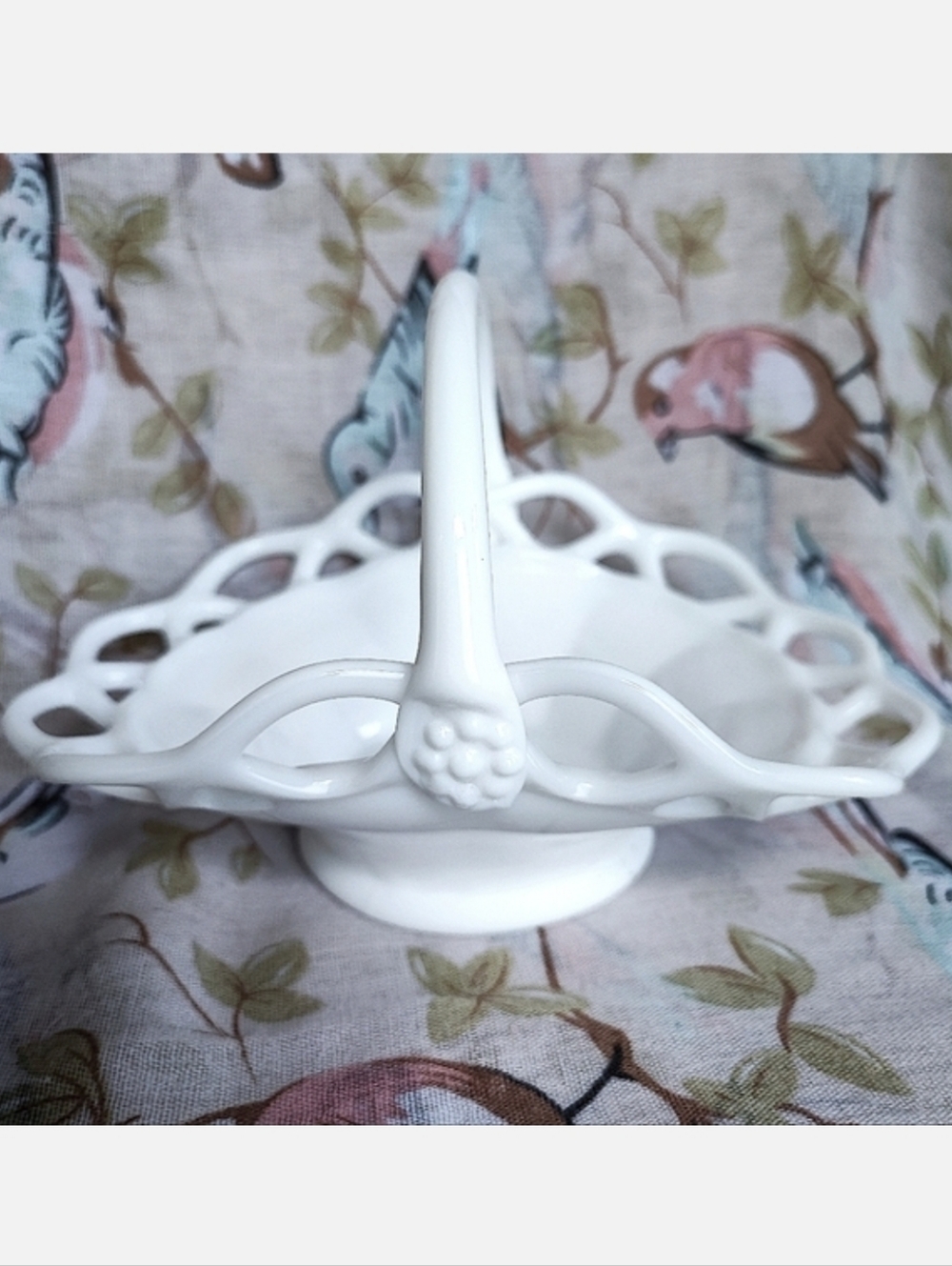 Fenton? Vintage Lattice Low Shallow Small Handled Easter Basket White Milk Glass